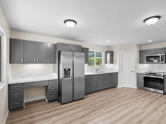 3rd image of 16-2168 Emerald Dr