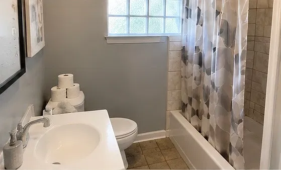 4 bed, 950 sqft, $1,000 — Photo 3