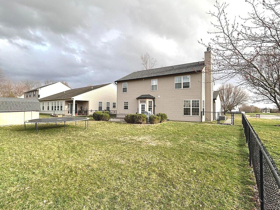 2nd image of 6813 Cadwell Cir