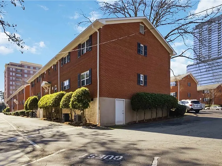 3660 Peachtree Rd NE #3H — Photo 25