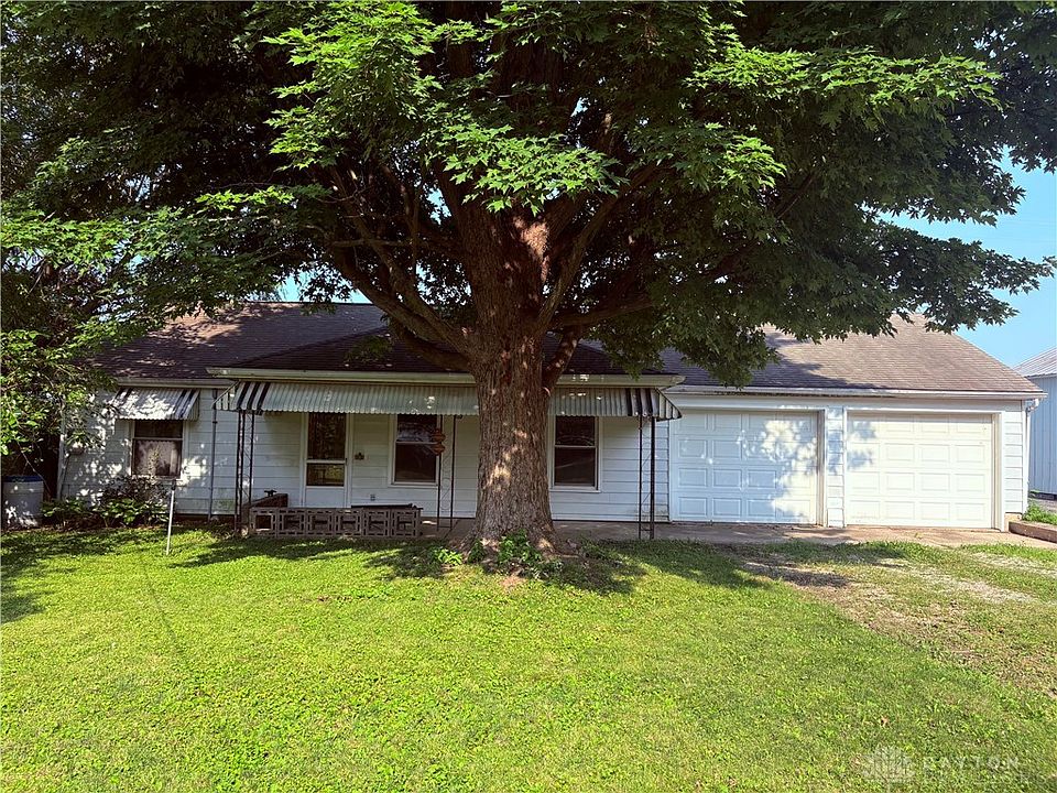 1st image of 241 N Maple St