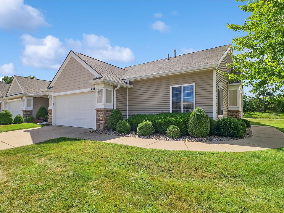 1st image of 3613 NE Cottonwood Ln
