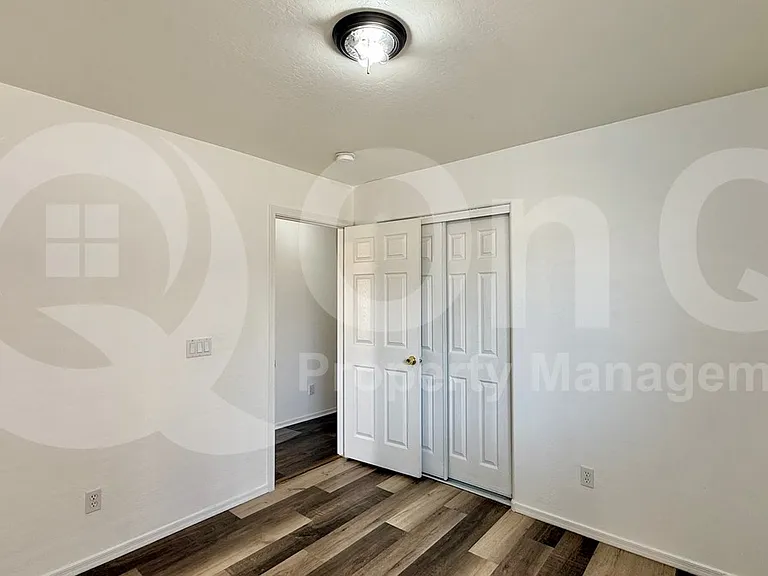 11738 W Flanagan St — Photo 16