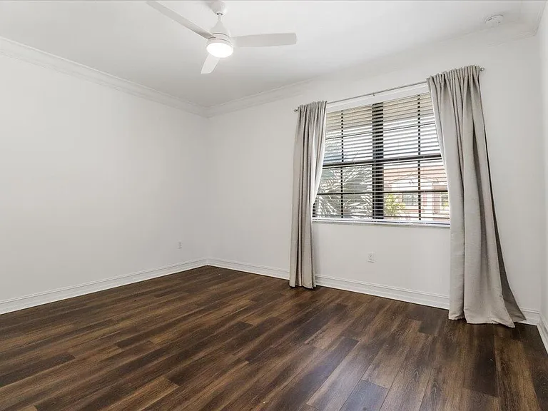 10098 Akenside Dr — Photo 36