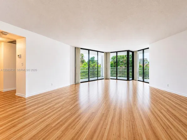 4000 Towerside Ter APT 301, Miami, FL 33138