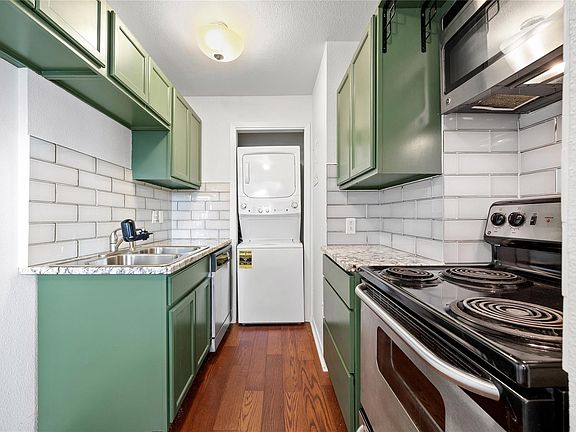 5th image of 1110 W 22nd St APT 2