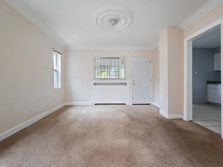 18290 Prairie St — Photo 4