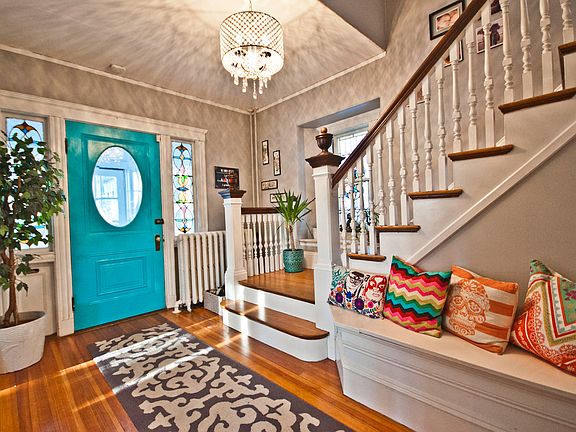 4th image of 37 Belfort St