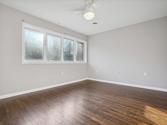 4th image of 133 Marion Dr