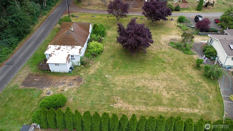 2nd image of 81 Hunt Road