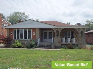 5232 Edgewater Dr, Sheffield Lake, OH 44054