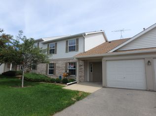 1316 N Red Oak Cir UNIT 1, Round Lake Beach, IL 60073