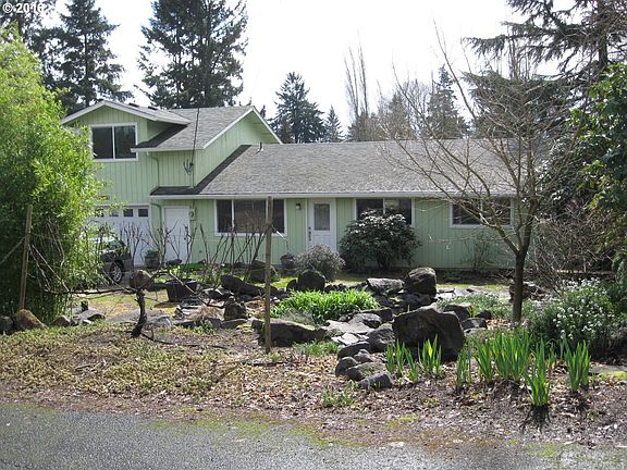 2nd image of 5213 NE 41st Way