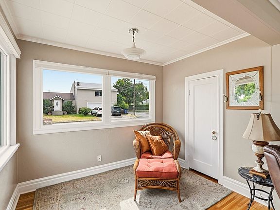 5th image of 2028 E Mission Ave