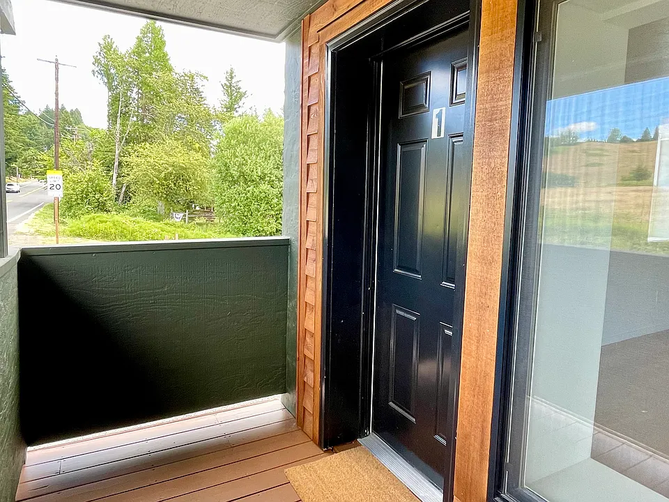 32100 E Historic Columbia River Hwy #1