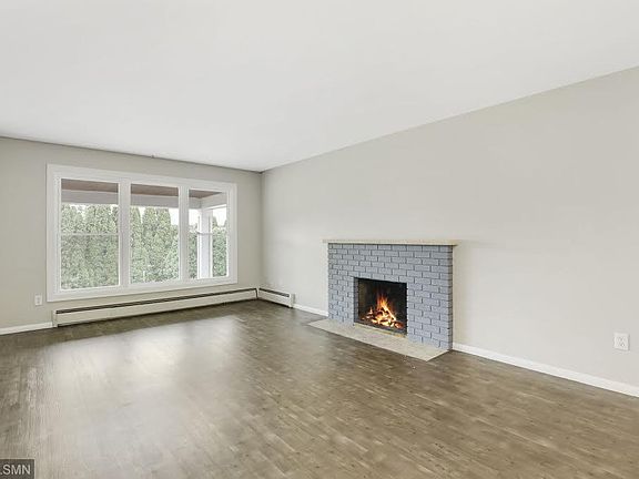 4th image of 4000 Mavelle Dr #3