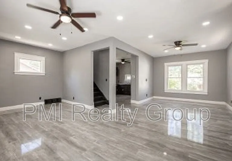 12203 Castlewood Ave — Photo 9