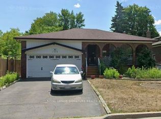 109 Rodda Blvd, Toronto, ON M1E4X1