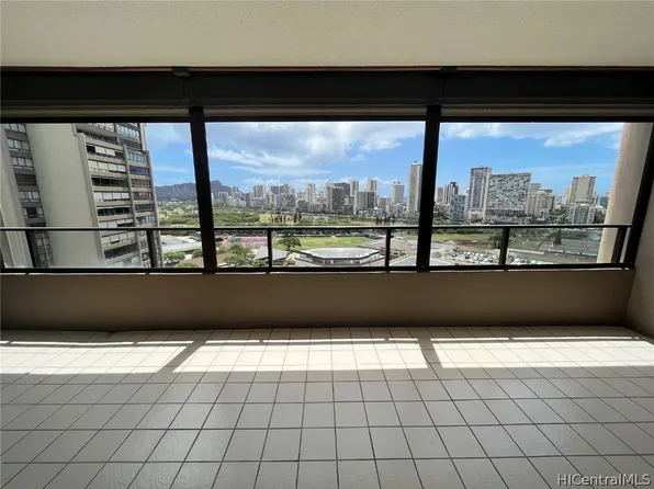 581 Kamoku St APT 2002, Honolulu, HI 96826