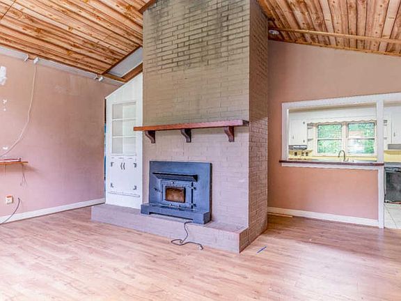 2nd image of 613 Homewood Dr