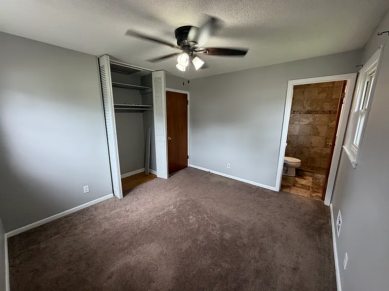 5505 Crosswood Ct — Photo 7