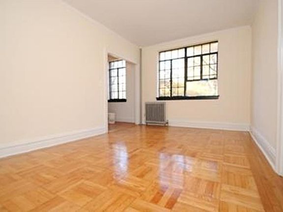 2nd image of 72 Barrow St APT 3G