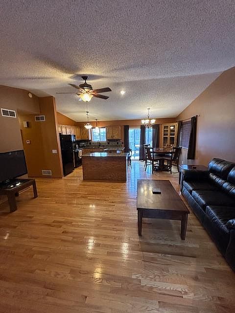1st image of 12575 Ensign Ave