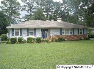810 13th Ave SE, Decatur, AL 35601