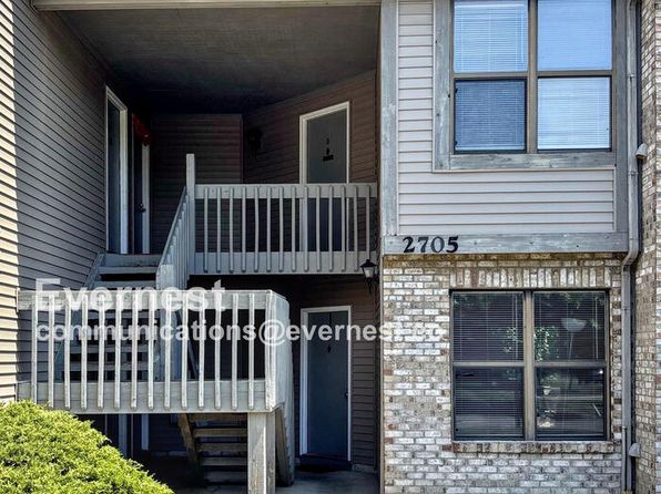 2705 Greystone Dr APT D