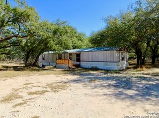 210 Kellie Ln, Poteet, TX 78065