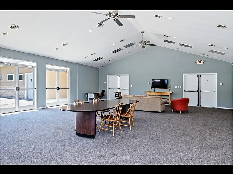 34 Florence Sarah Ln — Photo 30