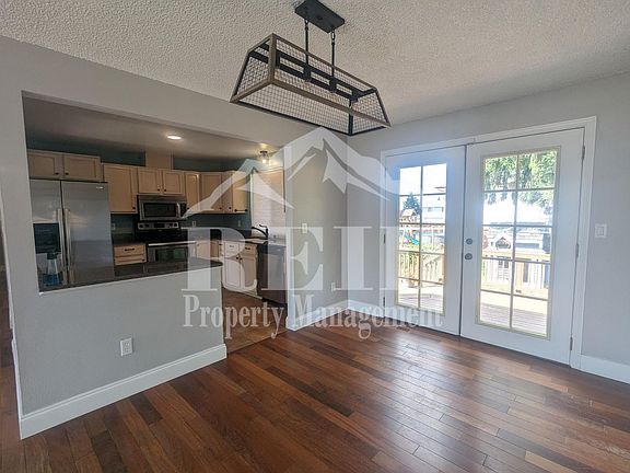 5th image of 1506 Almira Ct