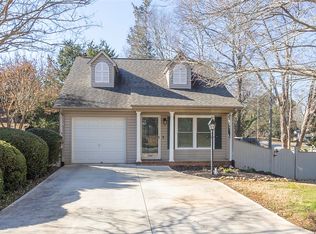 100 Plantation Dr, Pendleton, SC 29670