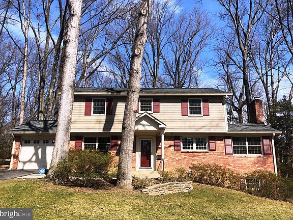 3rd image of 9118 Hamilton Dr