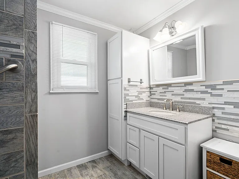4151 Chapel Hill Rd — Photo 11