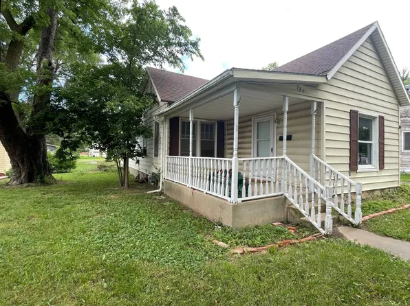 127 S 10th St, Fredonia, KS 66736