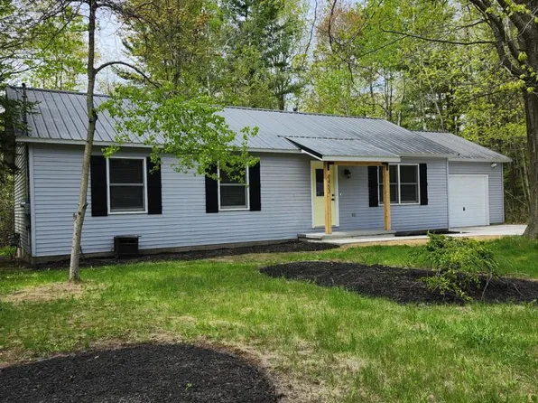 6453 Cedar St, Oscoda, MI 48750