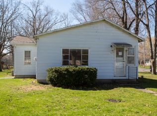 1022 Maple St, Cedar Falls, IA 50613