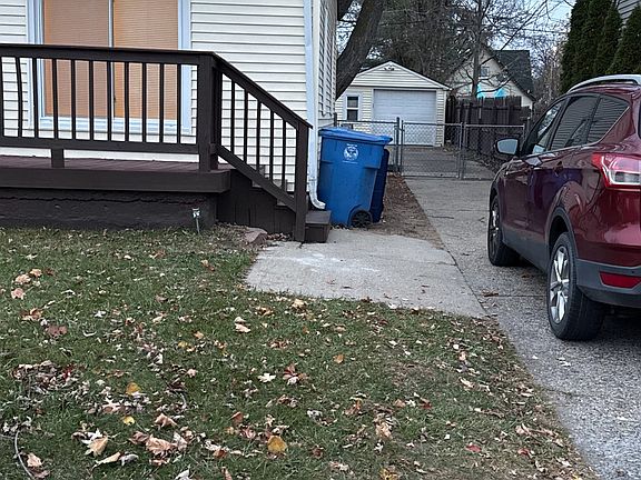 2nd image of 25708 Andover Dr