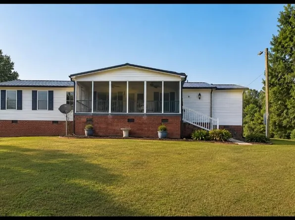 500 Point Lookout Rd, Cross Hill, SC 29332