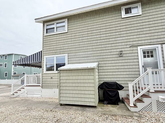 4th image of 440 21st St