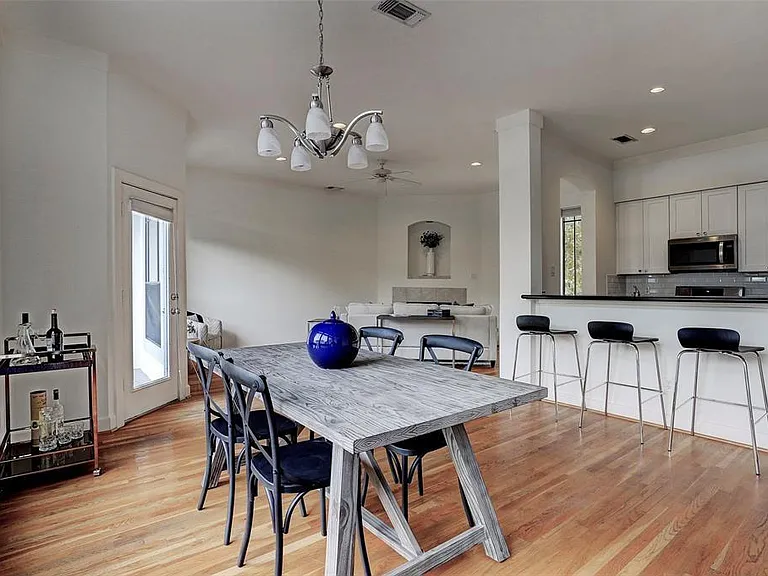 4208 Stanford St — Photo 16