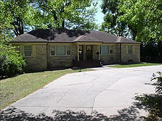 2nd image of 4301 South St