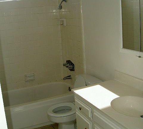4th image of 3736 Watseka Ave APT 8