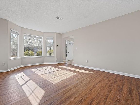 5th image of 2320 Highbank Ct