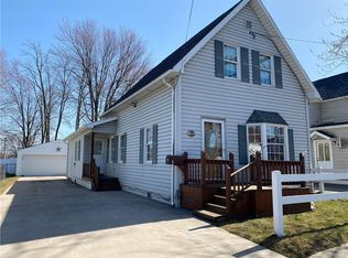 27 Douglas St, Tonawanda, NY 14150