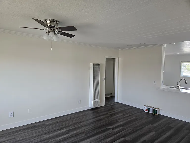 375 E 18th St #5 — Photo 7