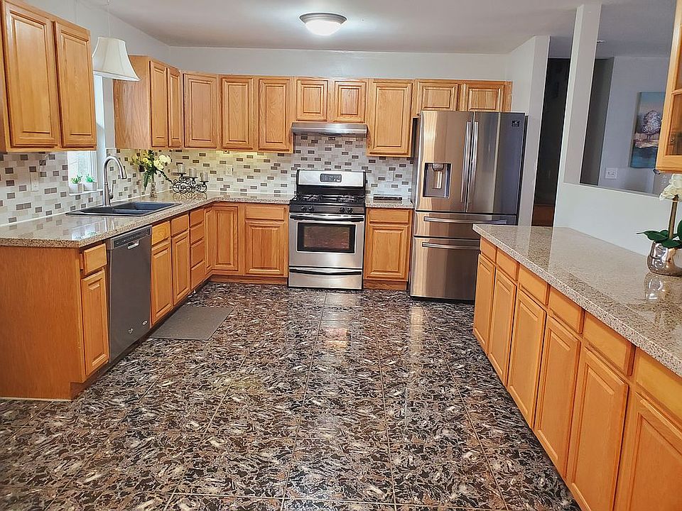 Extremely spacious kitchen