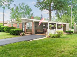 2922 Woodgrove Dr, Grove City, OH 43123