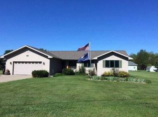 6843 M Rd, Escanaba, MI 49829